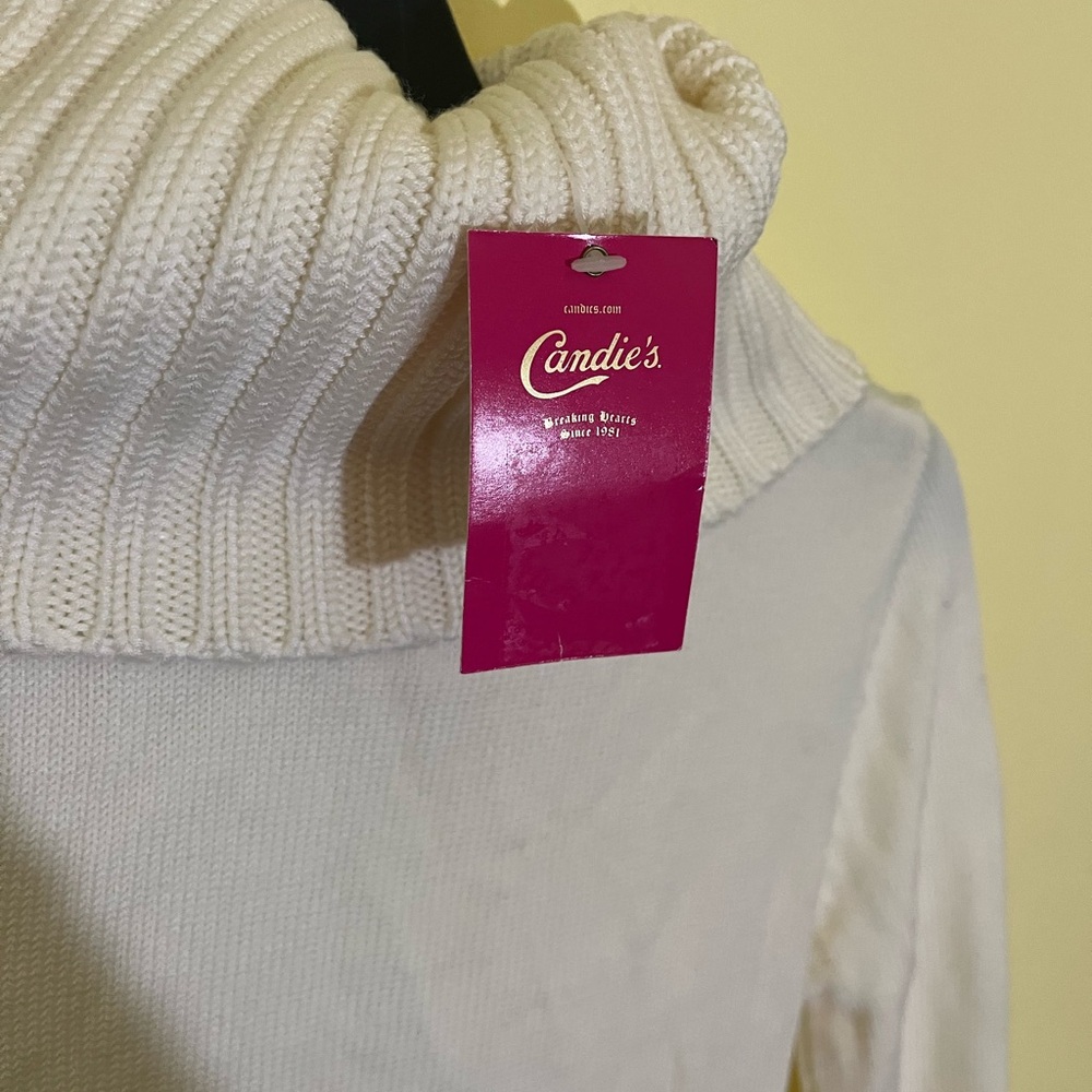 Candie's Cream Ribbed Turtleneck Sweater Medium NWT - Picture 6 of 8